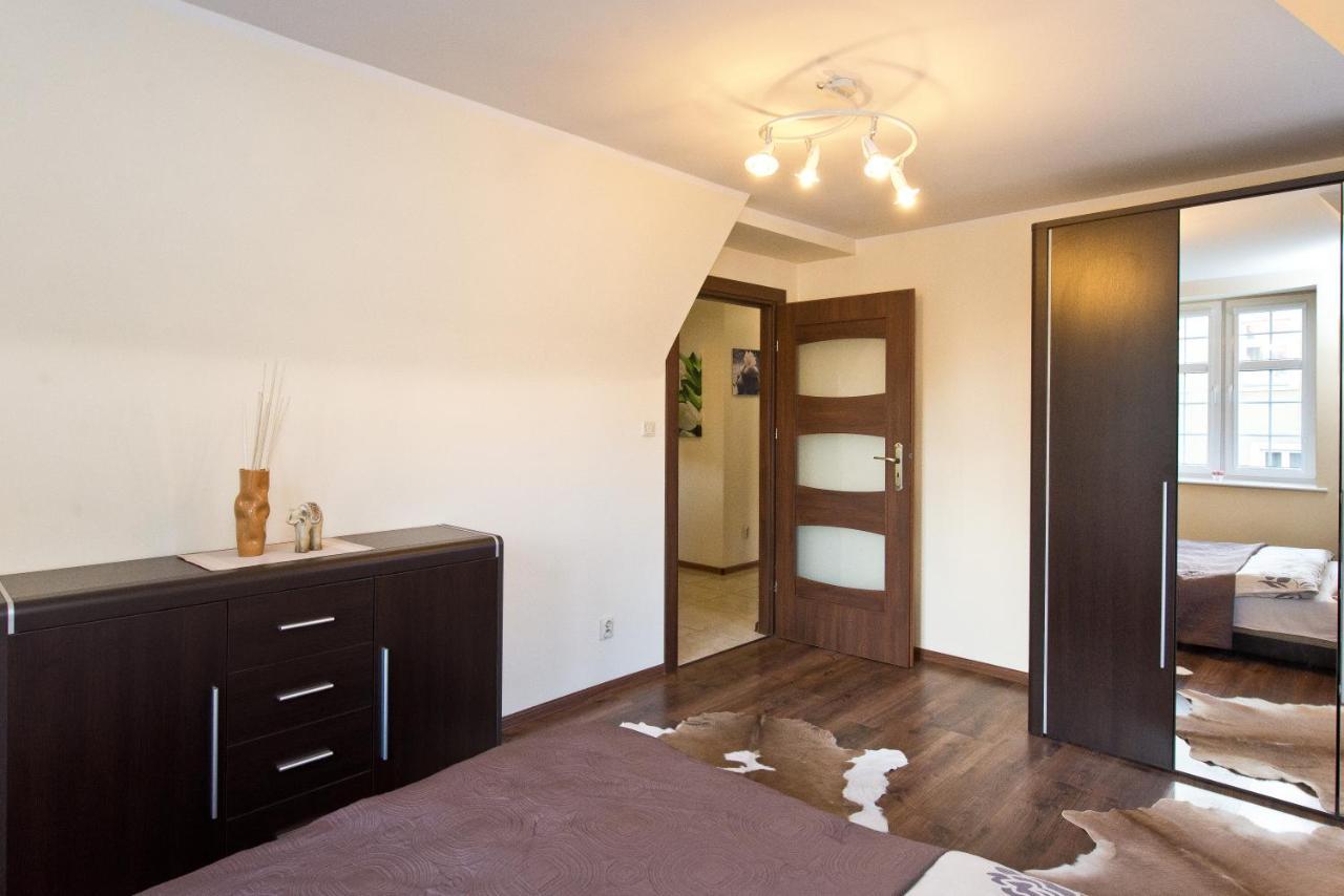Gdanskie Apartamenty - Apartamenty Na Swietego Ducha Z 2 Sypialniami Ngoại thất bức ảnh