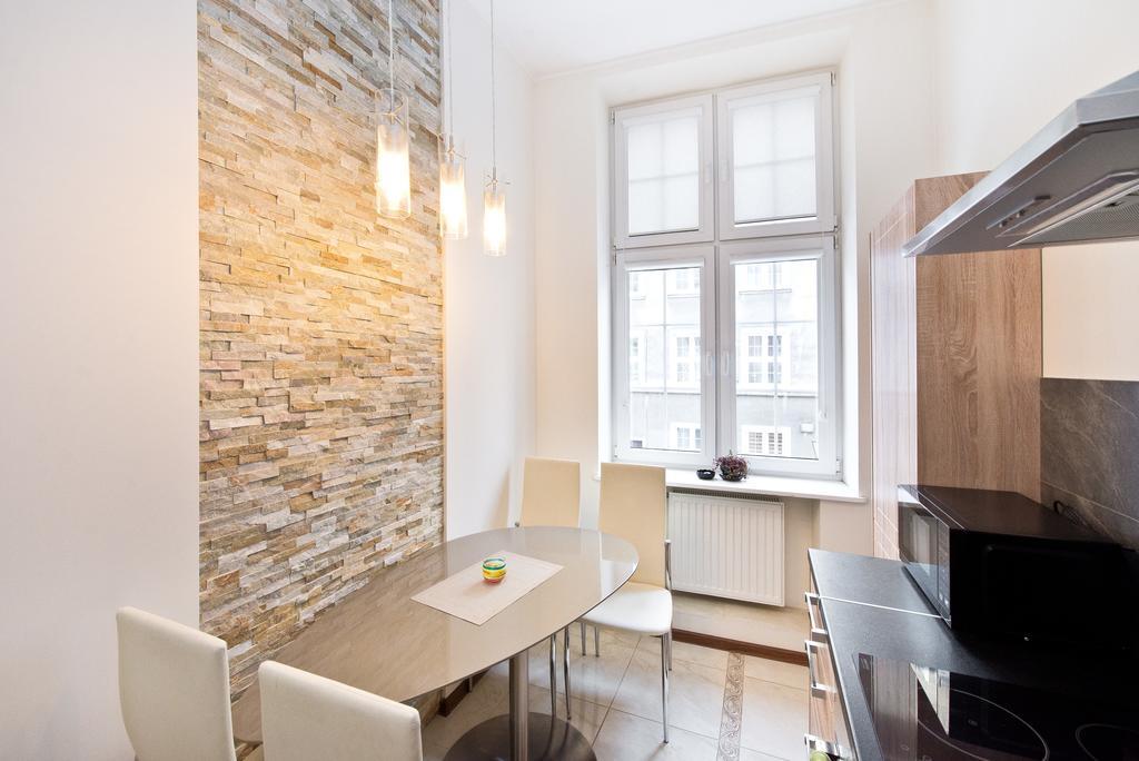 Gdanskie Apartamenty - Apartamenty Na Swietego Ducha Z 2 Sypialniami Ngoại thất bức ảnh